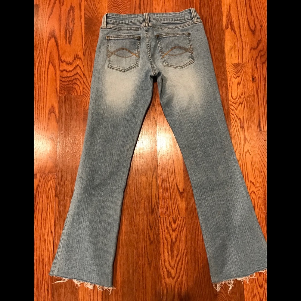 Fusion Light Wash Distressed Straight Leg Jeans Size 5